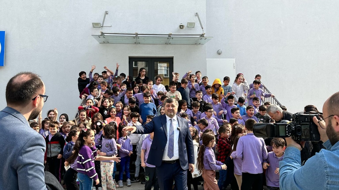 Belediye Başkanımız Aytekin ŞENLİKOĞLU Okulumuzu Ziyaret Etti.